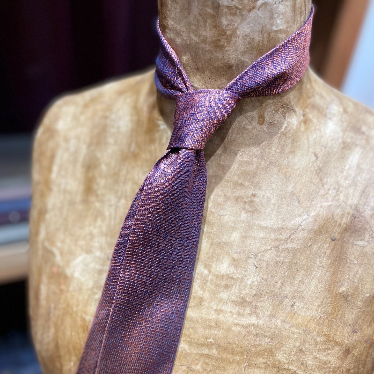 Ručně šitá hedvábná kravata - fialovo-růžová JDobias-tailoring